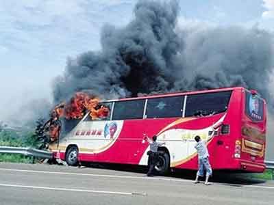 臺媒爆遊覽車司機疑拉遊客團陪葬 當地檢察官回應