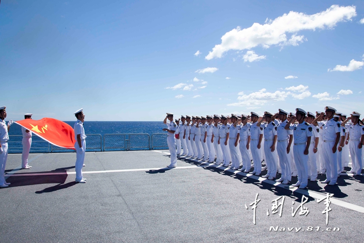 我海軍援潛救生船首次亮相環太演習