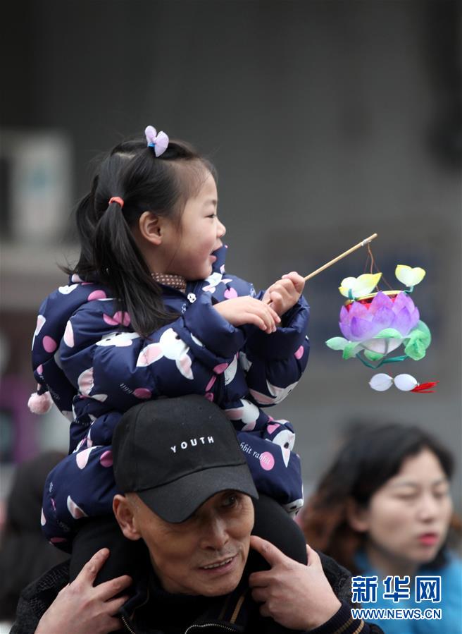 娃娃過大年