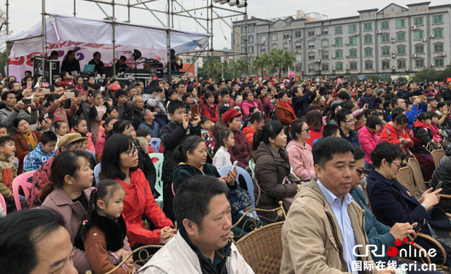 【八桂大地】（已過審）廣西賓陽縣舉行賓陽炮龍節展演優秀非物質文化遺産