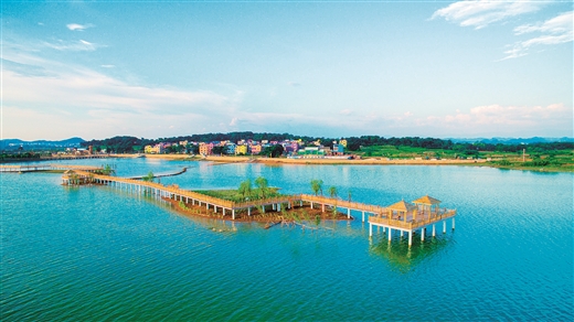 【八桂大地、八桂大地-賀州】【旅遊文體】賀州推進旅遊扶貧美了鄉村富了民