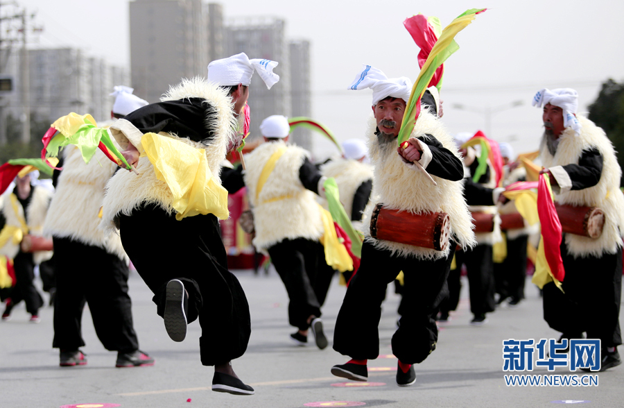 西安：敲起鑼鼓耍“熱鬧” 喜慶元宵節