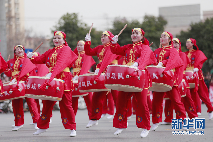 西安：敲起鑼鼓耍“熱鬧” 喜慶元宵節