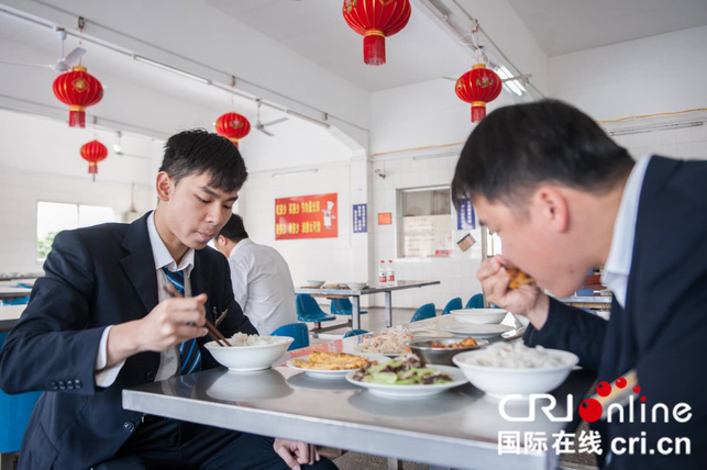 【園區建設、旅遊文體、移動端-旅遊文體、移動端-園區建設】揭秘列車司機如何解決伙食問題