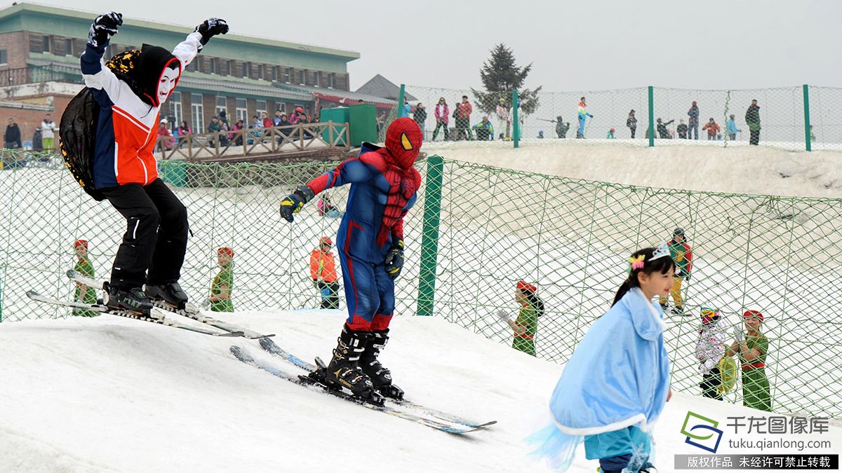 雪地Cosplay秀開啟北京南山春雪狂歡季