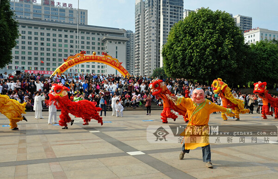 【八桂大地-圖文】龍獅競舞 梧州市舉辦2018龍獅鬧元宵大型展示活動