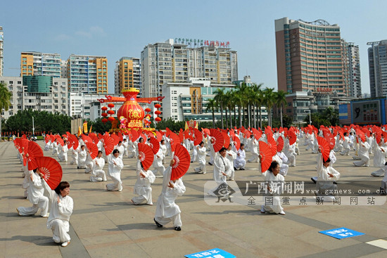 【八桂大地-圖文】龍獅競舞 梧州市舉辦2018龍獅鬧元宵大型展示活動