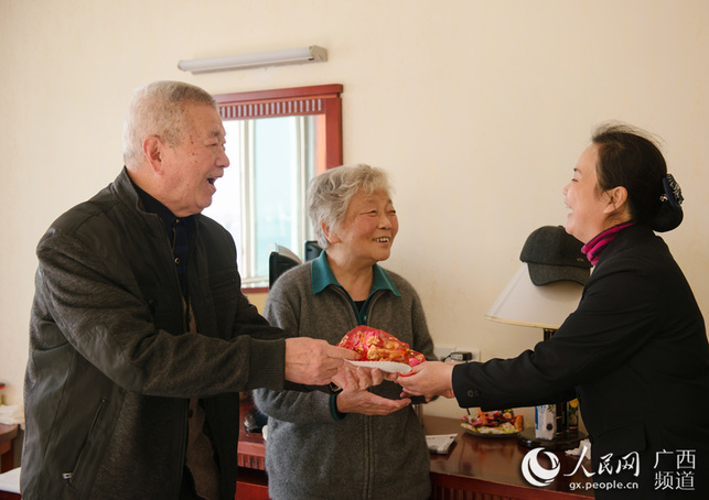 【焦點圖】【八桂大地-北海】北方“候鳥”廣西北海幸福過冬