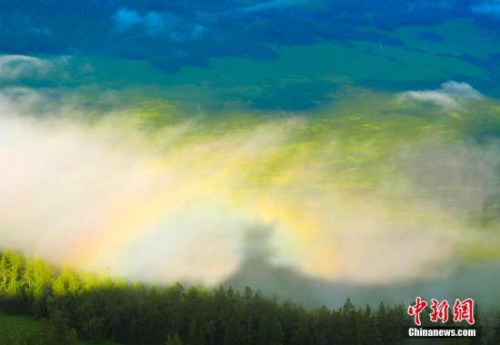 日出與雲海交相輝映 日本北海道現震撼美景(圖)