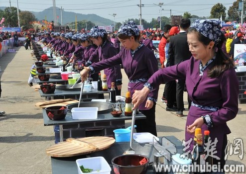 【聚集荊楚 圖文】【荊州】2018湖北石首桃花季盛大開啟 一花“雞”起千層浪