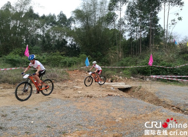 【唐已審】【原創】【焦點圖】【旅遊文體】中國山地自行車聯賽（上林站）開幕