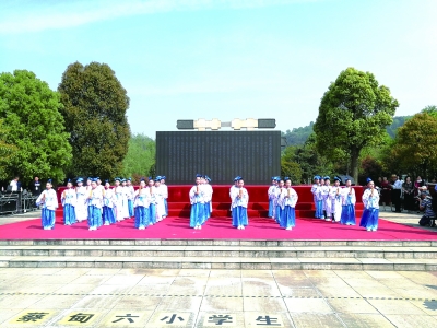 【民生教育圖片】【主頁標題】蔡甸戊戌清明祭祀伯牙子期【內容頁標題】追思古賢 謳歌春光 傳承文化 蔡甸戊戌清明祭祀伯牙子期