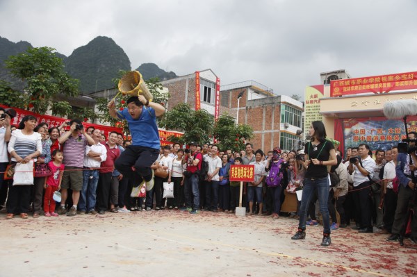 【唐已審】【原創】【八桂大地、八桂大地-崇左】【移動端】【旅遊文體】崇左大新縣寶圩歡度觀音誕儂垌節