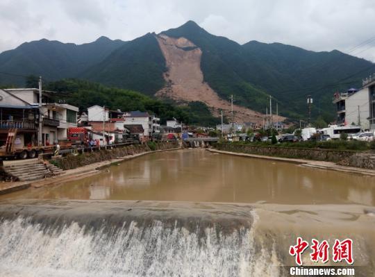 浙江遂昌山體滑坡遇難人數上升至10人 仍有17人失聯