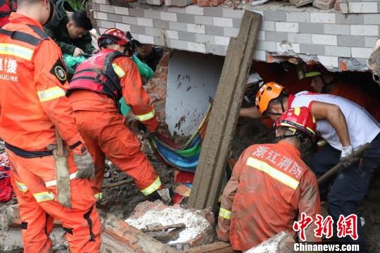 浙江遂昌山體滑坡遇難人數上升至15人 仍有12人失聯