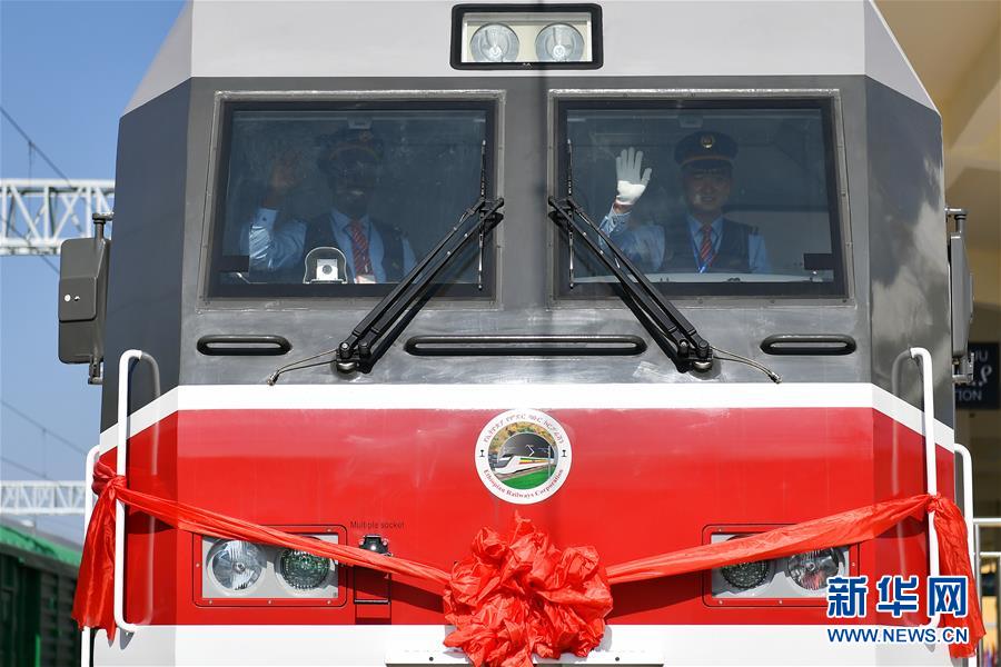 中國建設的非洲首條電氣化鐵路正式通車