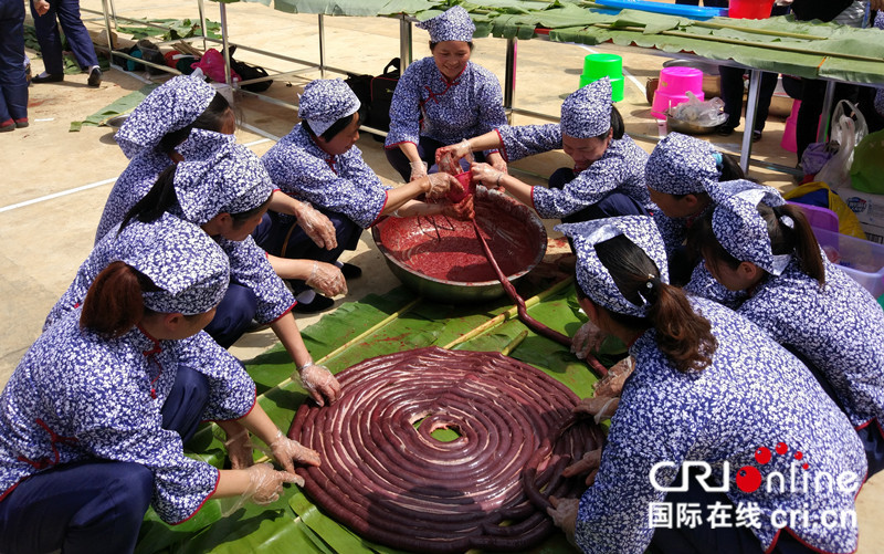 【唐已審】【原創】【河池】【八桂大地-圖文】【移動端】傳承民俗文化 大化“三月三”熱鬧紛呈