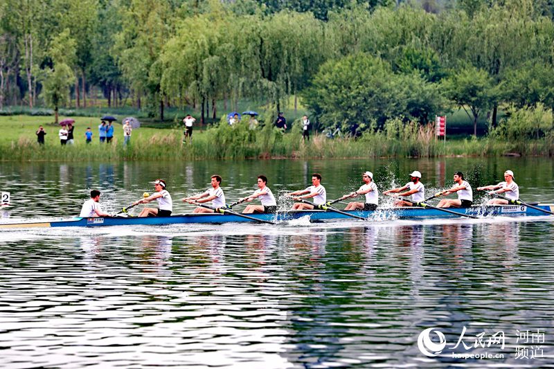 河南鄭州：百舸爭流飛舟競渡 中外名校決戰龍子湖