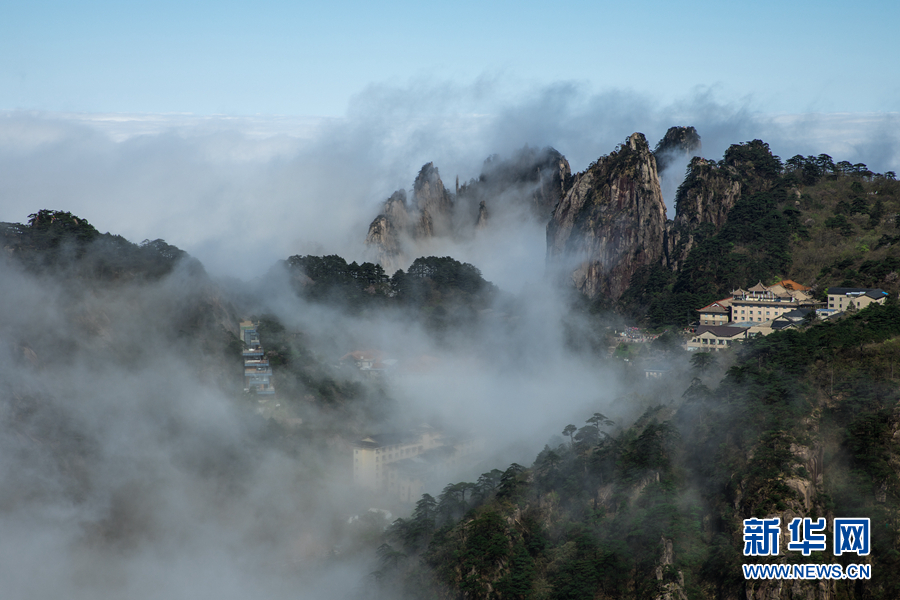 四月黃山現雲海 不管晴雨冬和夏