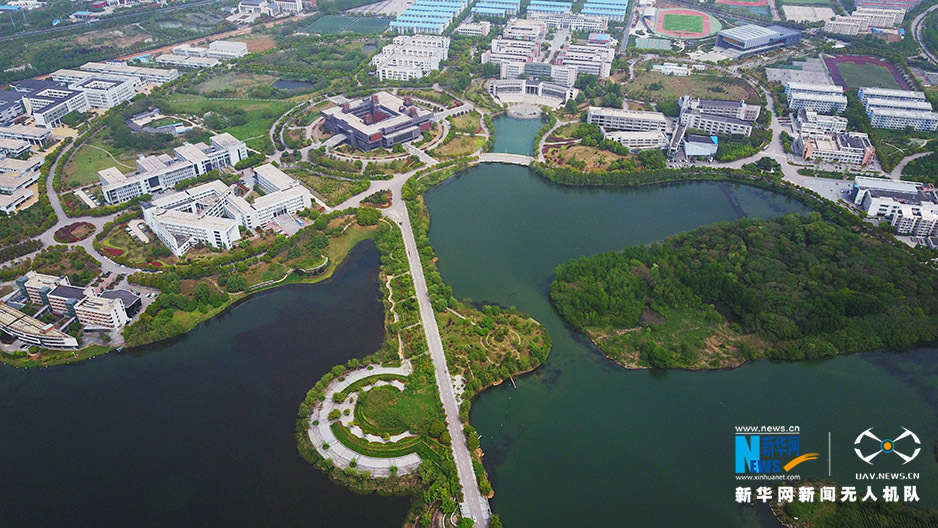 航拍南京工程學院 品味校園江南春天