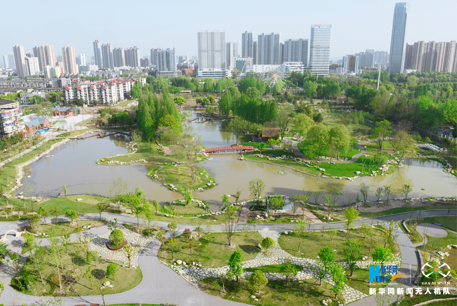 俯瞰武漢青山江灘——生態防洪公園