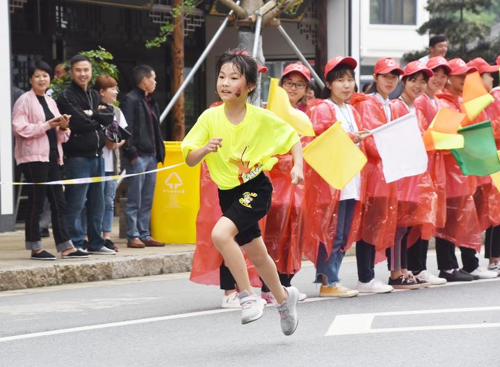 奔跑在鄉間田野上 首屆杭州臨安半程馬拉鬆開跑