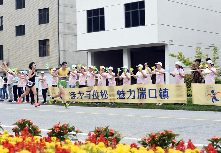 奔跑在鄉間田野上 首屆杭州臨安半程馬拉鬆開跑