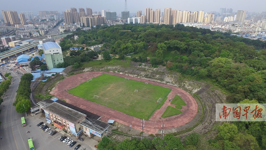 【圖文】【園區建設】（首頁標題）廣西體育場滑坡治理有望年內開工(圖)（內容頁標題）不會被拆除!廣西體育場滑坡治理有望年內開工(圖)