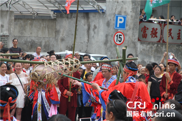 【唐已審】【原創】來賓金秀縣：賞聖堂杜鵑  品瑤族風情