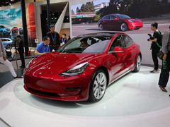 續航里程496km 特斯拉Model 3 P80D消息_fororder_特斯拉1