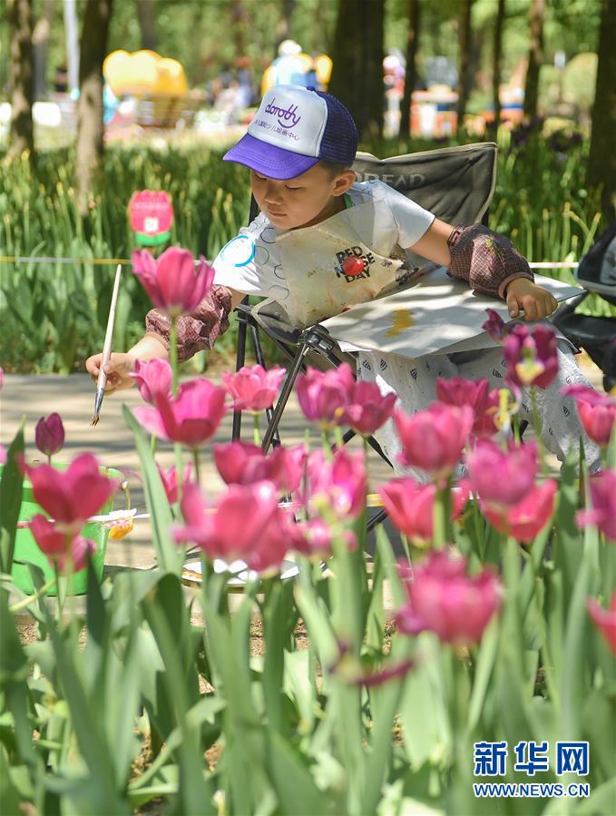 長春：公園寫生 樂享週末