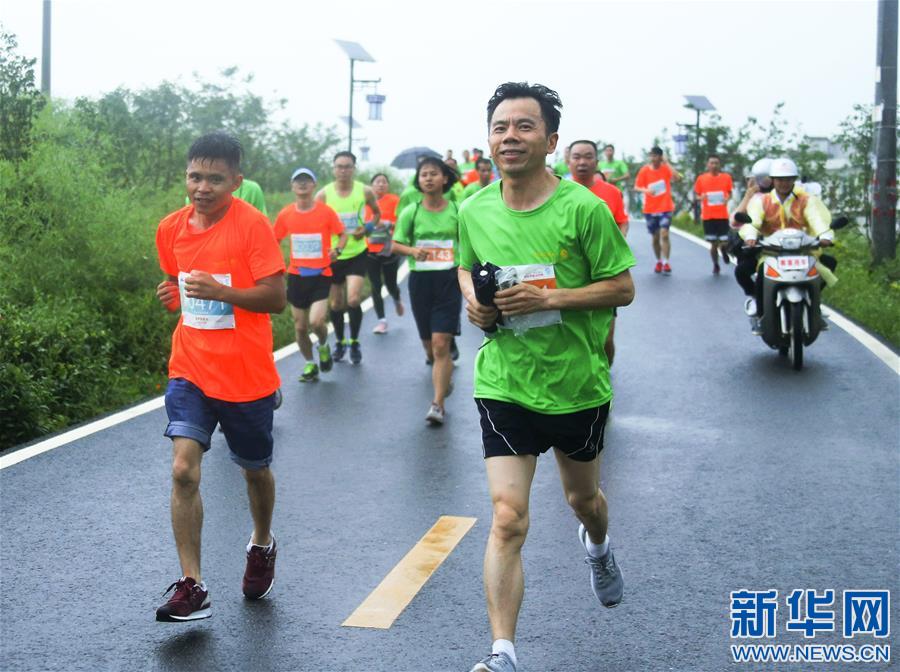 江西：2018中國蓮花美麗鄉村國際半程馬拉松鳴槍開跑