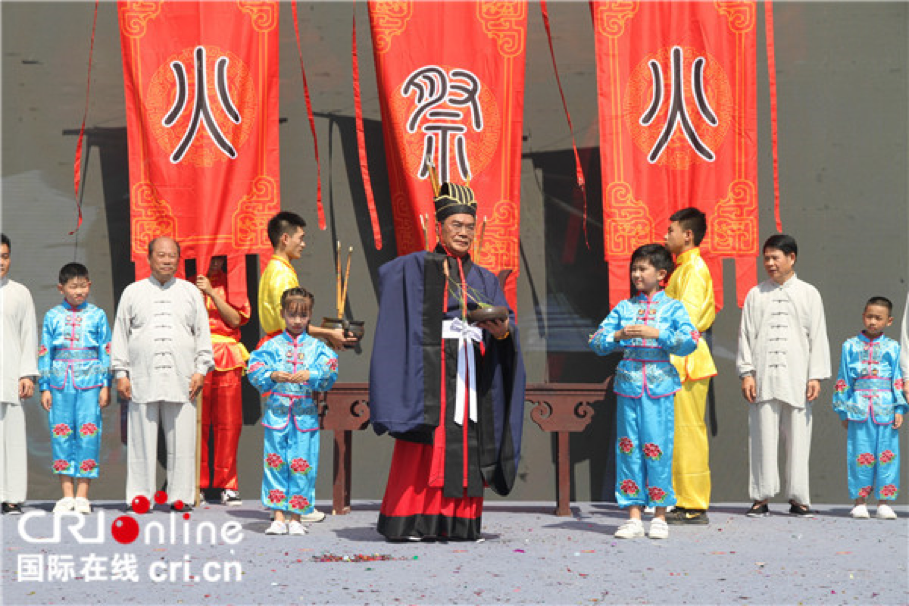 [唐已審][原創]千年坭興陶古龍窯火祭大典再展傳統文化雄風