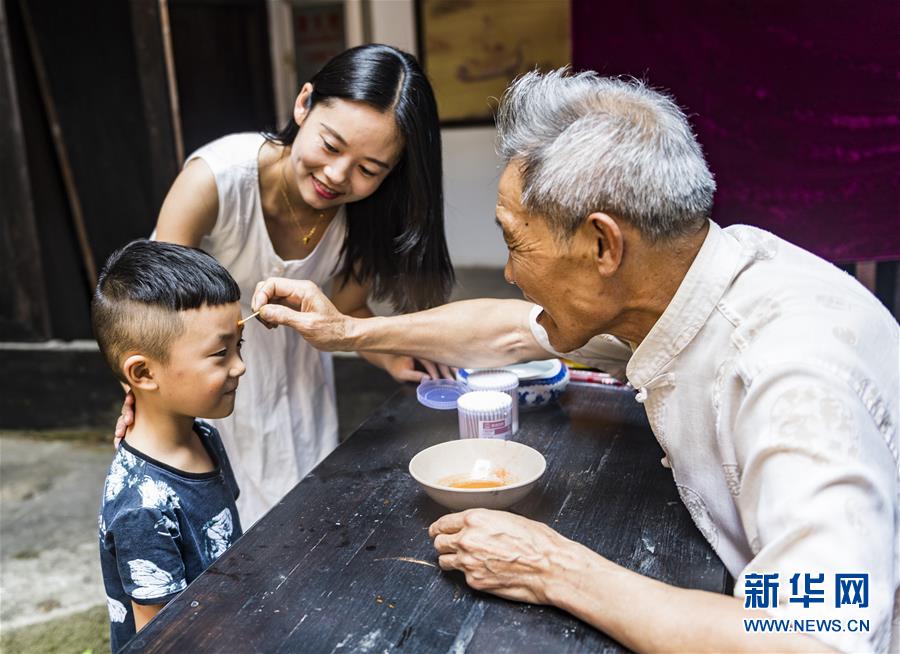 湖北：民俗體驗迎端午