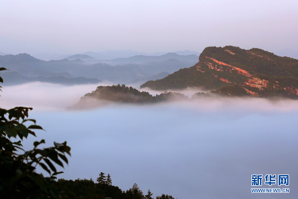 安徽：雨後齊雲山 雲海現奇觀