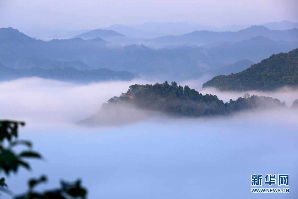 安徽：雨後齊雲山 雲海現奇觀