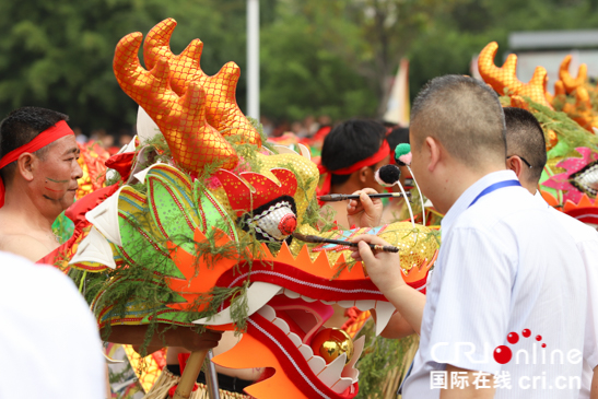 貴州平塘：水龍巡遊迎端午