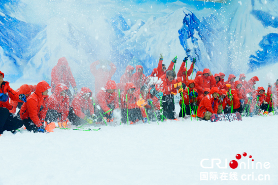 貴州荔波：在冰雪水世界樂園度盛夏