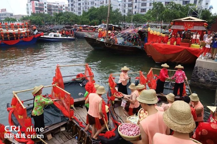 【唐已審】【供稿】【八桂大地、八桂大地-北海】【旅遊文體】【焦點圖】【移動端-焦點圖】北海疍家水上婚禮鬧端午