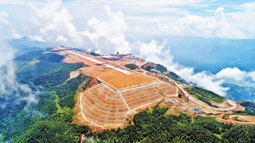 【焦點圖】“雲端航母”巫山機場年底基本建成