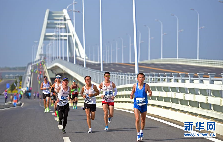 盤錦·遼東灣2018金帛灘環湖半程馬拉鬆開跑