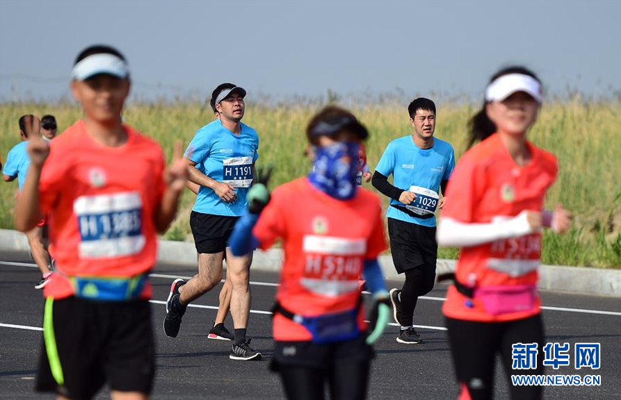 盤錦·遼東灣2018金帛灘環湖半程馬拉鬆開跑