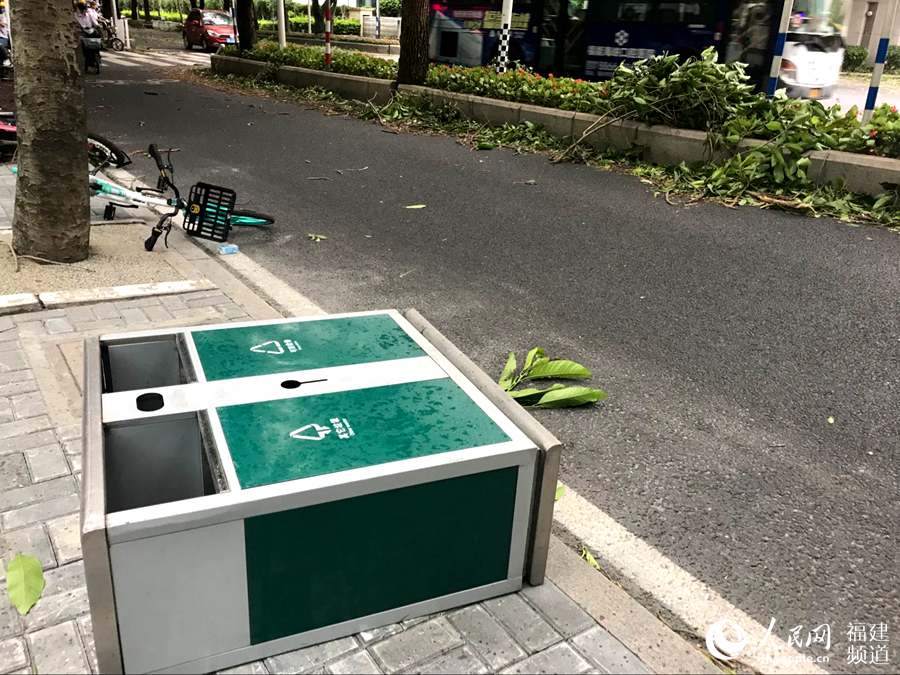 【焦點圖】颱風“瑪莉亞”登陸在即 狂風暴雨開始襲擊福建