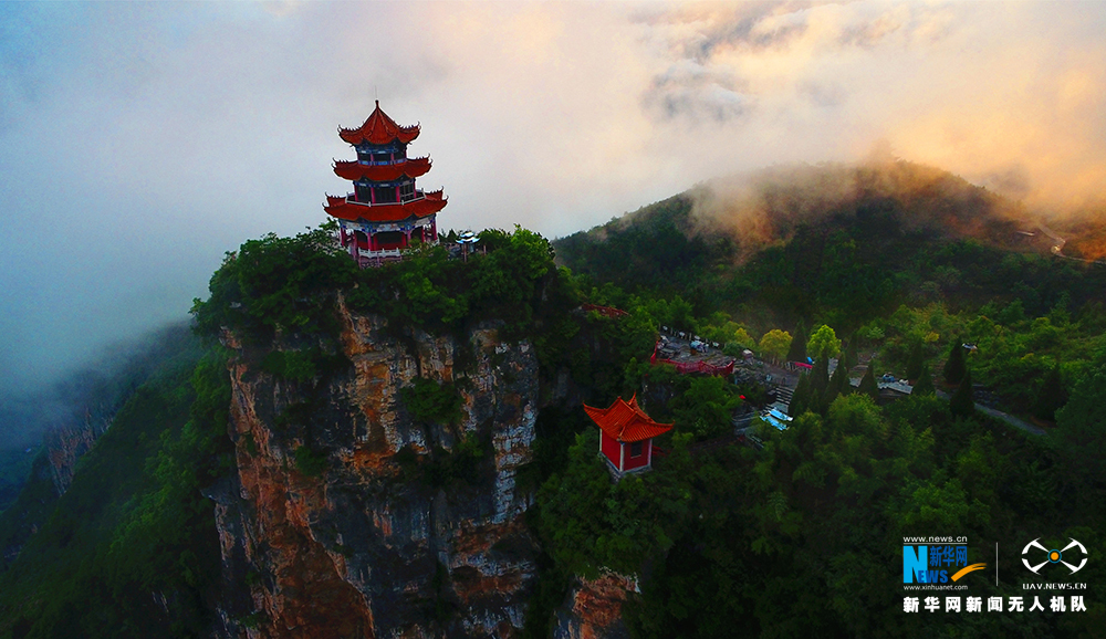 無人機雲端邂逅重慶雲臺寺