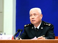 海關總署副署長李國回答記者提問