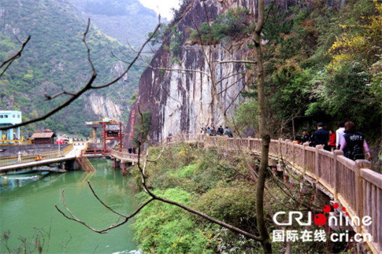 中外媒體雲集漢中石門棧道 讚嘆“蜀道難”