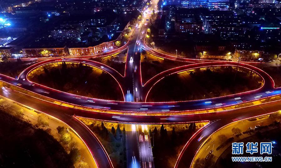 流光溢彩 津夜車橋