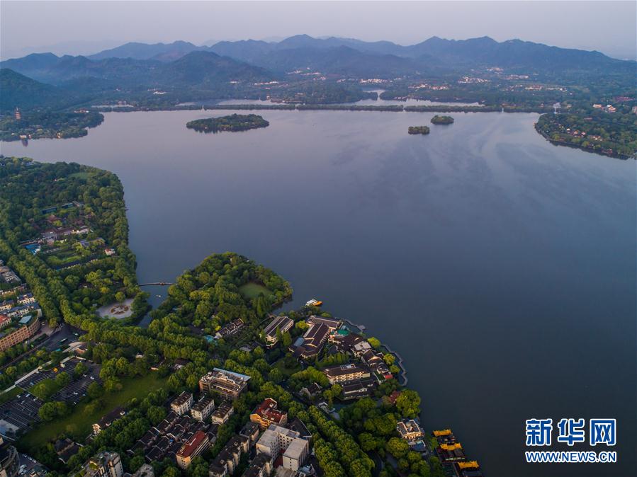 夜幕晨曦瞰杭州