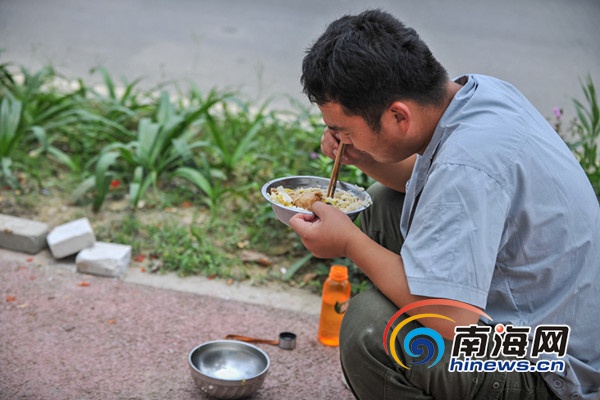 【市縣】【即時快訊】博鰲樂城建設者們五一假期堅守崗位