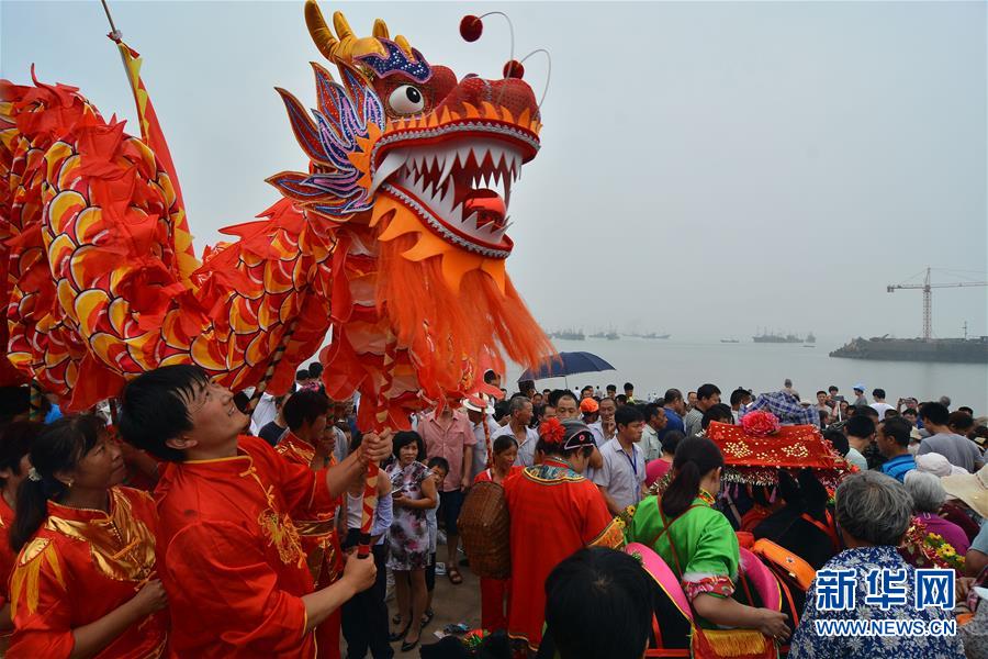 山東日照：漁民祭海祈福